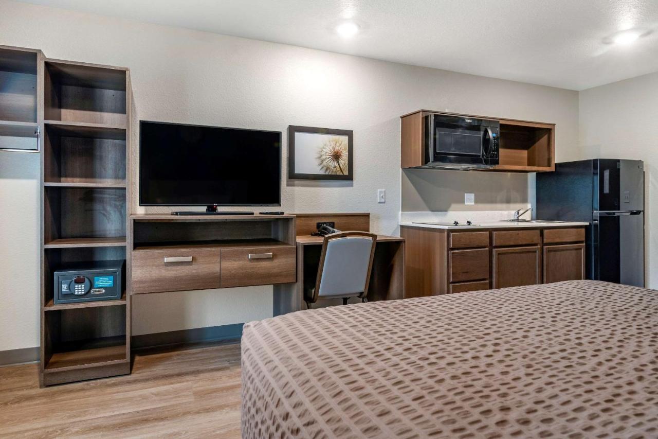 Woodspring Suites Brunswick Eksteriør bilde