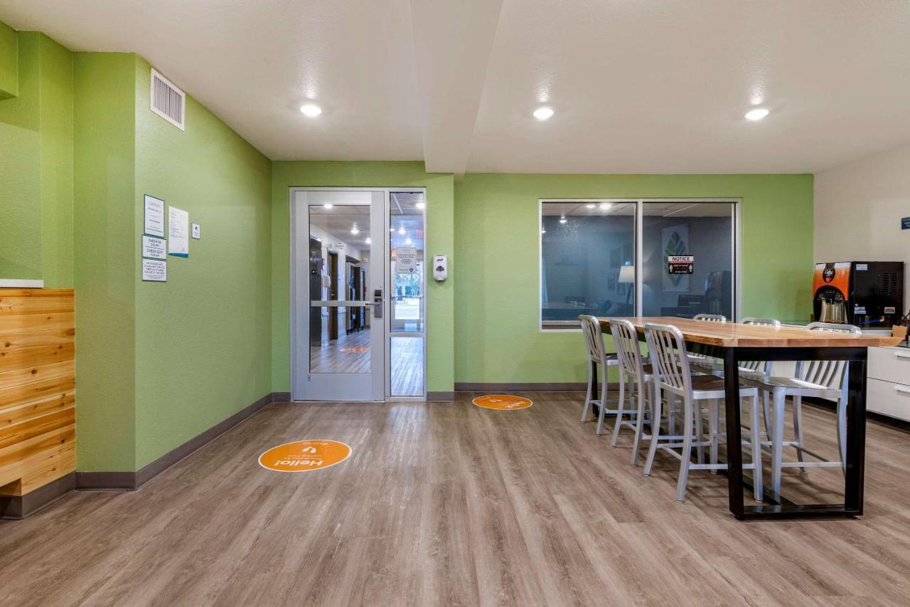 Woodspring Suites Brunswick Eksteriør bilde